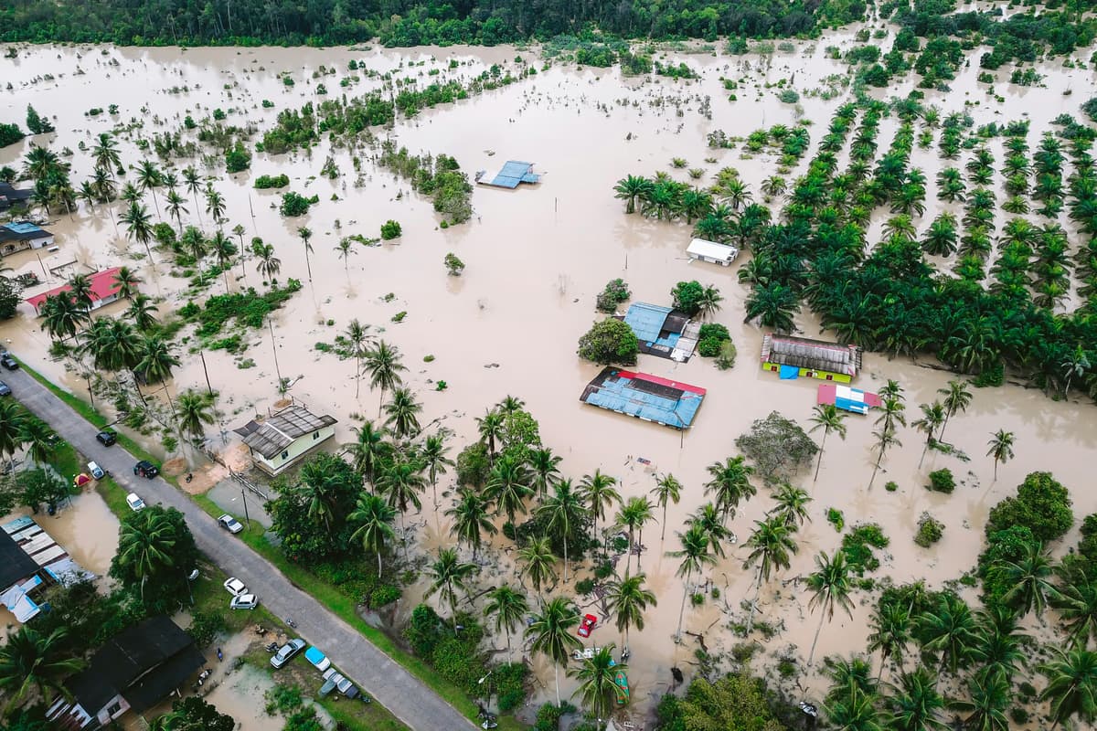Police seek family of young girl found dead near Umlazi River after KZN floods - South African news